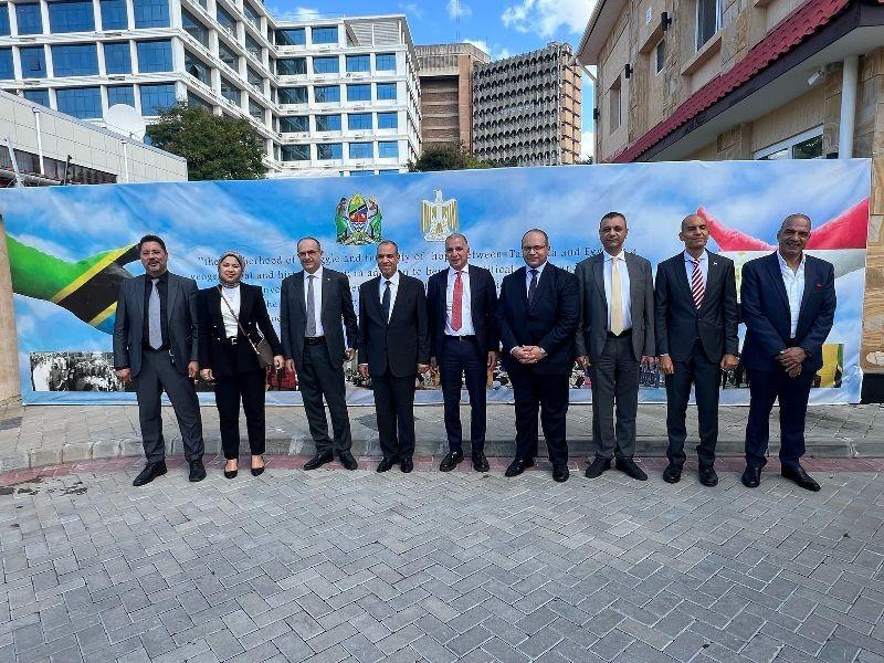 وزير الخارجية والهجرة يتفقد مقر السفارة المصرية والقسم القنصلي بدار السلام