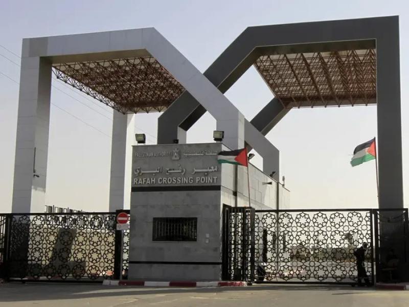 إغلاق الجانب الفلسطينى من معبر رفح أمام المصابين لليوم الثاني على التوالى