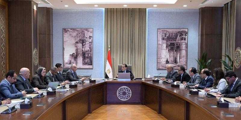 بتوجيهات من الرئيس السيسي.. مدبولي يتابع توفير احتياجات مشروعات الاستصلاح الزراعي لتحقيق الأمن الغذائي
