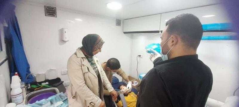 الكشف على 280 طفلا بقافلة سكانية مجانية بقرية الدراوية في أبو حمص بالبحيرة