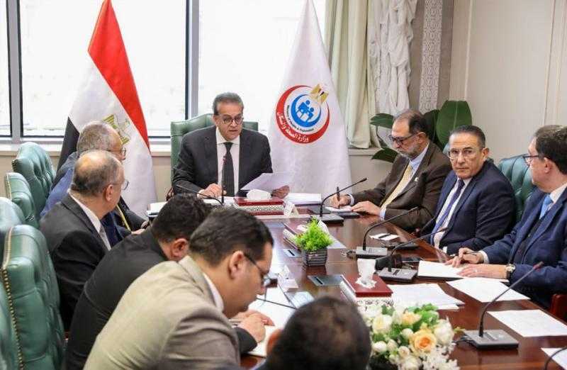 نائب رئيس الوزراء يترأس اجتماعًا لبحث ودراسة فرص زيادة الاستثمارات العالمية في مصر