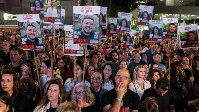 عائلات المحتجزين الإسرائيليين: نتنياهو يترك 59 محتجزا يواجهون مصيرا مجهولا في غزة