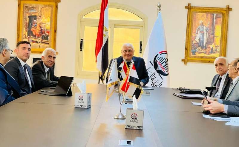 خط أحمر