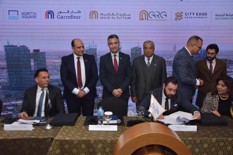 وزير التموين: التوسع في انشاء السلاسل التجارية الجديدة يسهم في دعم الاقتصاد الوطني