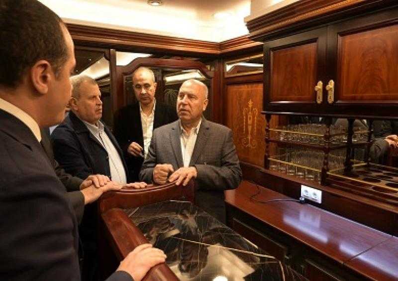 وزير النقل يشهد أول إنتاج مصنع كولواي الإسبانية من المكونات الداخلية لعربات النوم بعد تأهيلها وتطويرها