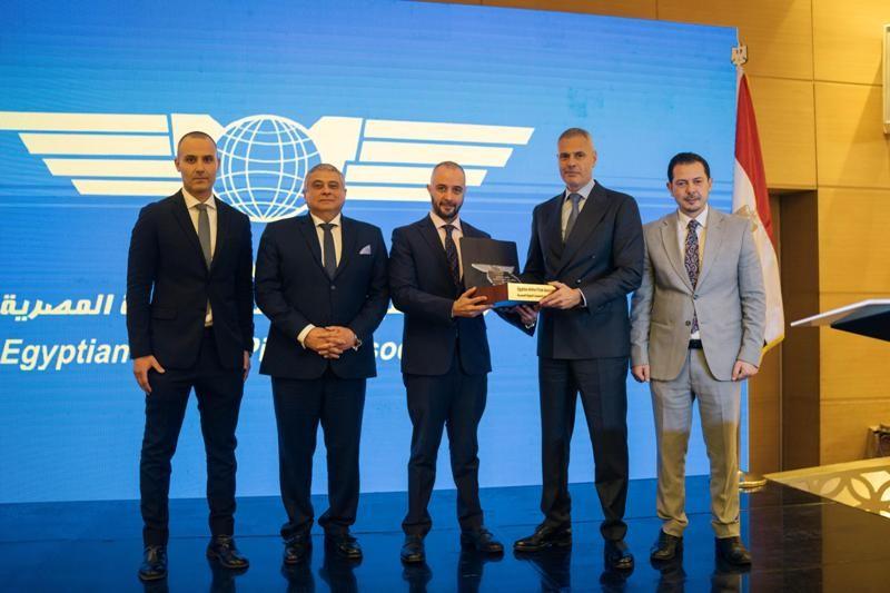 رابطة الطيارين تكرم وزير الطيران المدني في حفل إفطارها السنوي