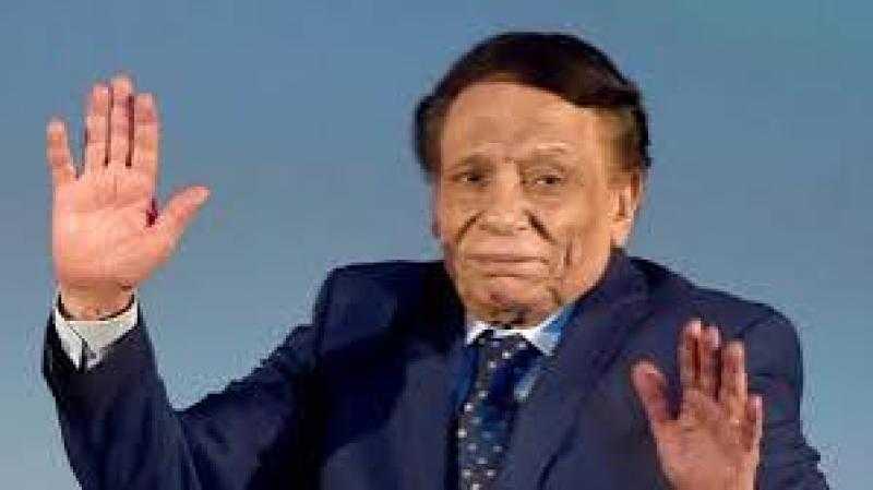 حكاية المطرب أحمد العيسوي مع عادل إمام على المسرح.. لقاء بين الشعبي والزعيم