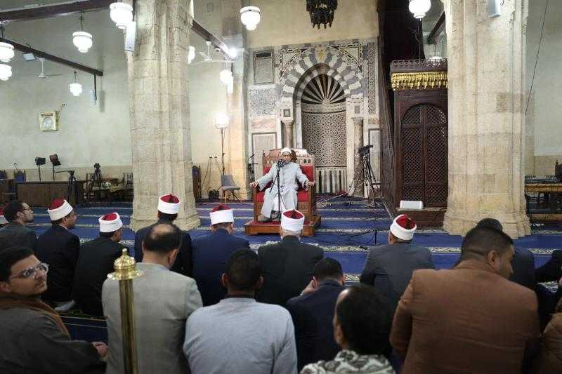 درس التراويح بالجامع الأزهر: الصدقة في الإسلام باب من أبواب البر