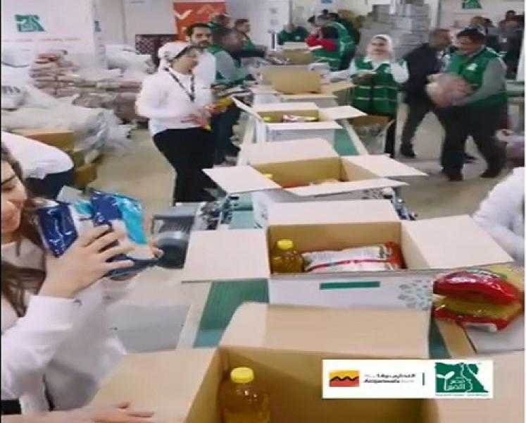 موظفو التجاري وفا بنك إيجيبت يشاركون في تعبئة كراتين رمضان بالتعاون مع مؤسسة مصر الخير