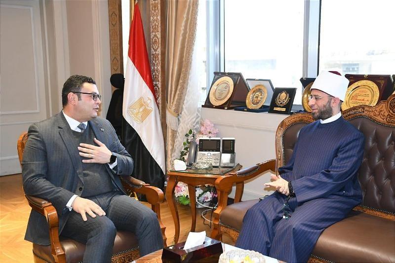 اجتماع بين وزيري الأوقاف والإسكان لبحث التعاون المشترك