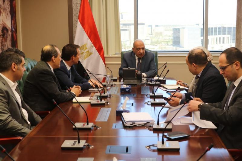 الكهرباء: نعمل مع الشركاء على دعم وتطوير الشبكة وإيجاد آليات مختلفة ومتنوعة لمواجهة التعدي على التيار