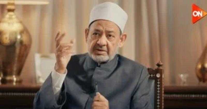 شيخ الأزهر يلغي اجتماعات اليوم بناء على نصيحة الأطباء