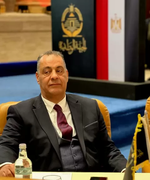 خط أحمر