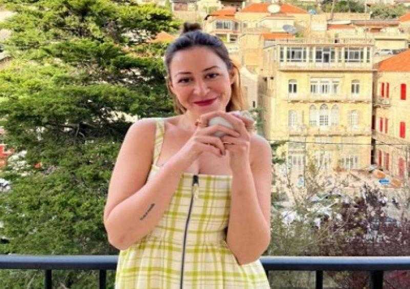 ثالث أيام العيد.. منة شلبي تعيد تقديم مسرحية «شمس وقمر» في جدة