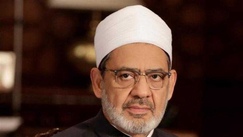 شيخ الأزهر يشكر الرئيس السيسي والشعب المصري على دعائهم بالشفاء له