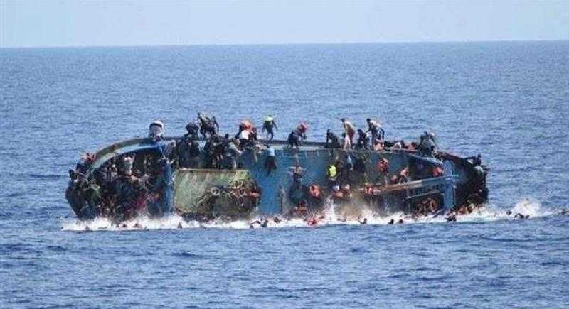 مصرع 6 أشخاص وإنقاذ 29 آخرين فى غرق غواصة سياحية بالغردقة