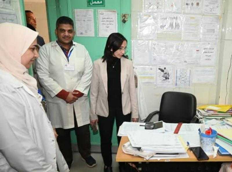 محافظ البحيرة تفاجئ وحدة صحة الأسرة بقرية الجدية برشيد