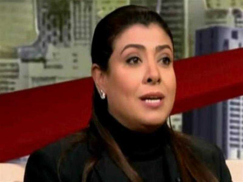 نشوى مصطفى: زوجي لم يذهب لطبيب 33 عاما.. واكتشفنا تليف الكبد بالمرحلة الأخيرة قبل وفاته بأيام