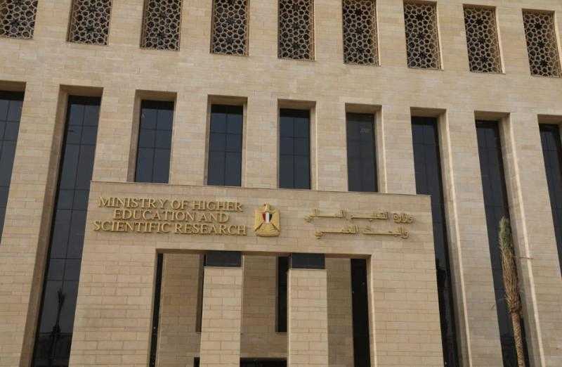 إنشاء 3 فروع لجامعة الإسكندرية بدول عربية وأجنبية.. وزارة التعليم العالي في أسبوع |صور
