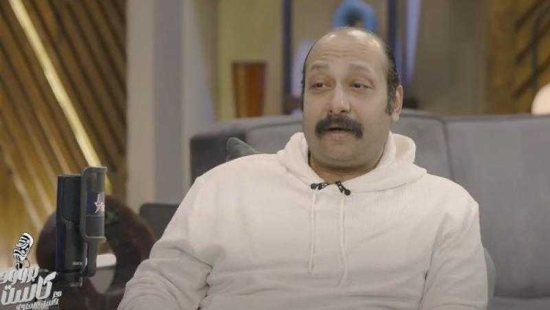 حسن عسيري يحرج محمد ثروت بسؤال عن اسم فيلمه الشهير