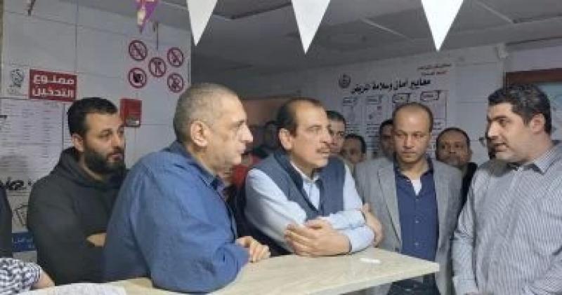 نائب وزير الصحة يجري زيارات مفاجئة للمنشآت الطبية بـ3 محافظات ويحيل مديرا للتحقيق
