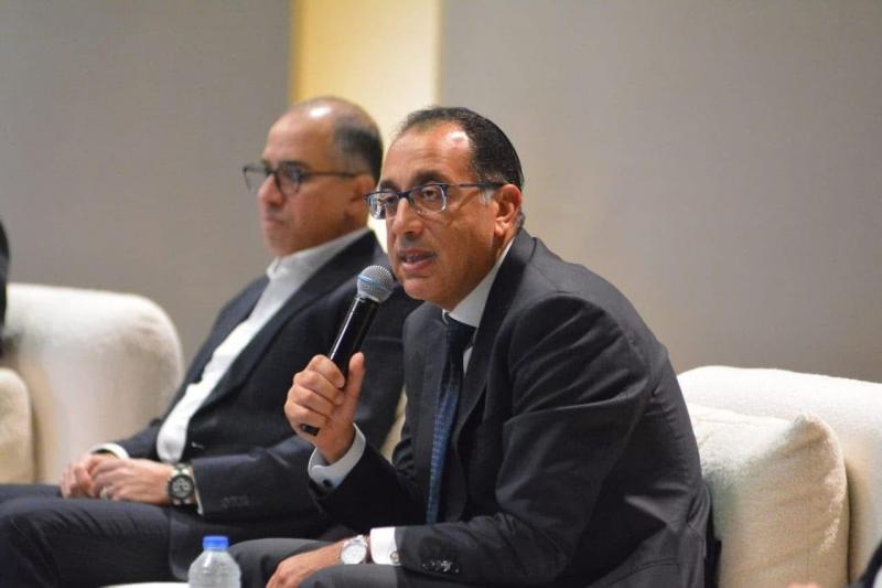 رئيس الوزراء يهنئ الشعب المصري بمناسبة عيد الفطر المبارك
