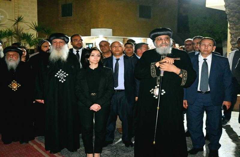 محافظ البحيرة تشارك في إلقاء نظرة الوداع على الأنبا باخوميوس بحضور البابا تواضروس الثاني