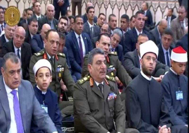 وزير الأوقاف يؤدي صلاة عيد الفطر بمسجد المشير بالقاهرة.. والخطيب يؤكد رفض الدولة لتهجير الفلسطينيين