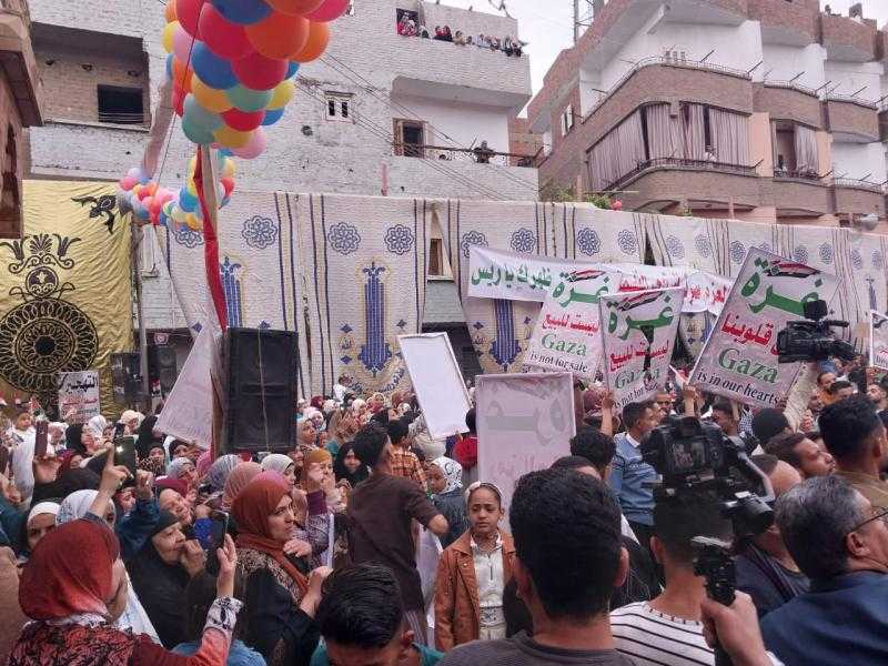 لا للتهجير”.. هتافات المصلين بأسيوط لدعم القضية الفلسطينية عقب صلاة العيد| صور