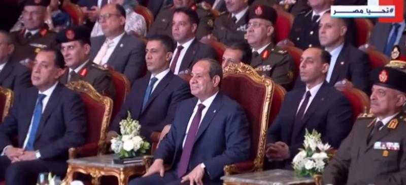الرئيس السيسى يحضر احتفالية عيد الفطر المبارك بحضور أبناء الشهداء