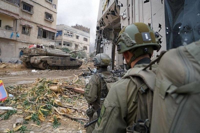جيش الاحتلال يحذر سكان عدة أحياء في رفح الفلسطينية من عودة قواته للقتال بشدة