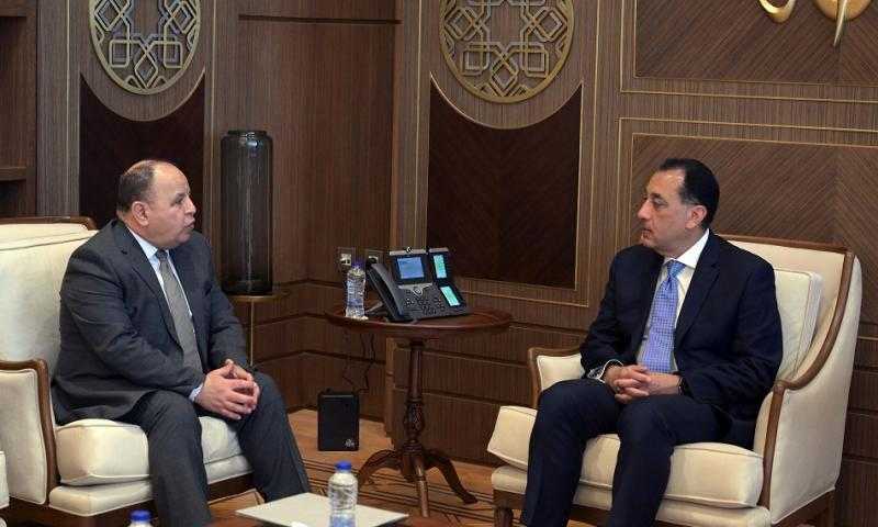 رئيس الوزراء يلتقي عضو مجلس المديرين التنفيذيين لصندوق النقد الدولي لمتابعة ملفات التعاون المشتركة