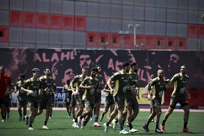 الأهلي يختتم استعداده قبل السفر لموريتانيا لمواجهة الهلال السوداني