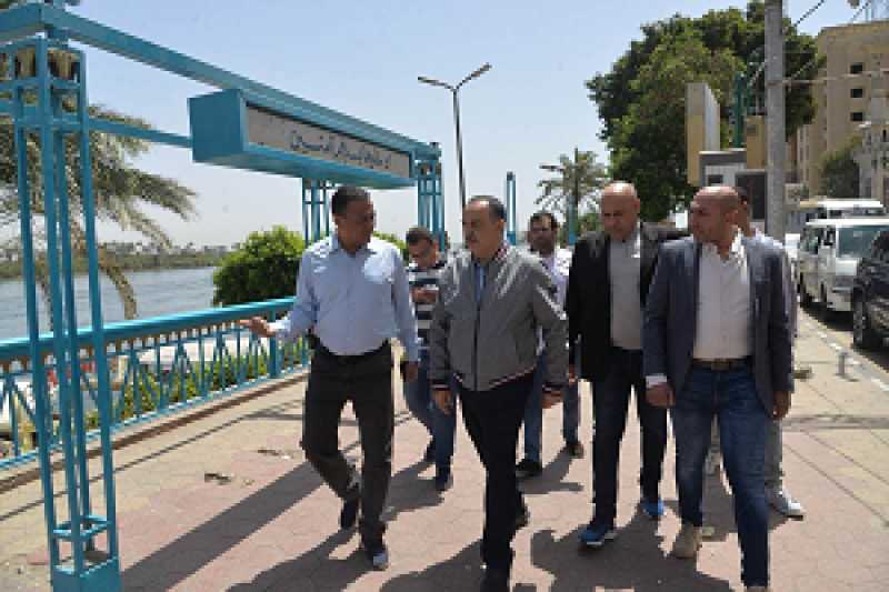 محافظ أسيوط يتفقد الأعمال الجارية لتطوير كورنيش النيل
