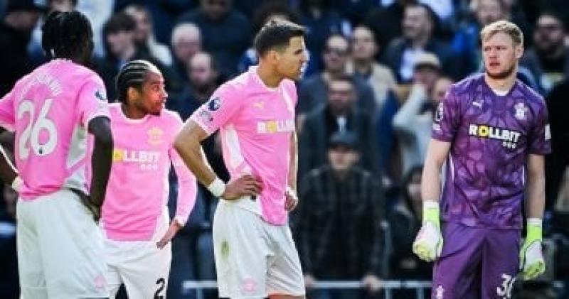 ترتيب الدوري الإنجليزي.. ساوثهامبتون يهبط رسميًا بعد الخسارة من توتنهام