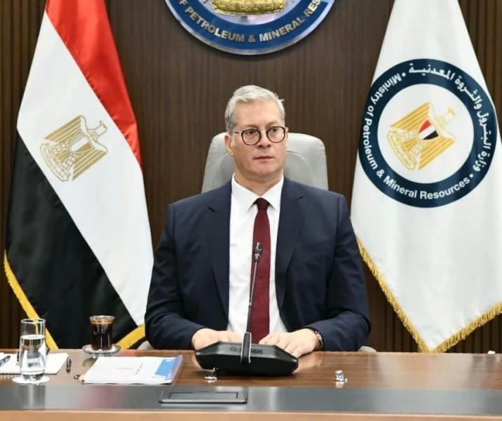 وزير البترول يكلف محمد سعيد رضوان نائبا لرئيس جنوب الوادي القابضة للبترول للاتفاقيات والاستكشاف