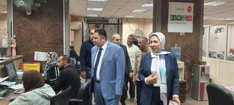 نائب محافظ القاهرة يتفقد مجمع الأحياء لمتابعة طلبات التصالح على مخالفات البناء