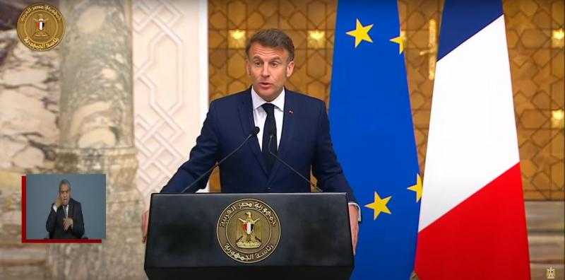 ماكرون يعترض بشدة على التهجير القسري للفلسطينيين.. ويكرر دعمه للخطة العربية لإعمار غزة