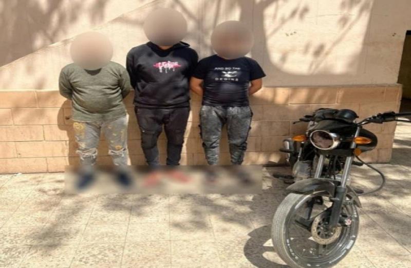 القبض على عناصر فيديو السير عكس الاتجاه بموتوسيكل وسرقة مواطن بالجيزة