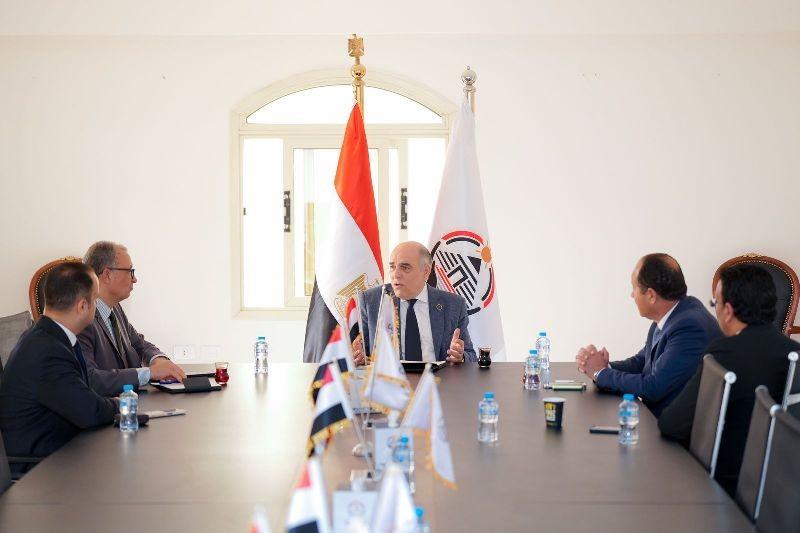 أمانة ”الطاقة والتعدين” بحزب الجبهة الوطنية تضع خطة التحرك نحو استدامة الموارد| صور