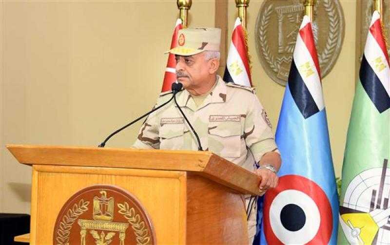 وزير الدفاع والإنتاج الحربي يلتقي وزير الجيوش الفرنسية