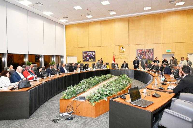 وزير الإسكان يعقد اجتماعه الدوري مع أعضاء البرلمان بمجلسيه النواب والشيوخ
