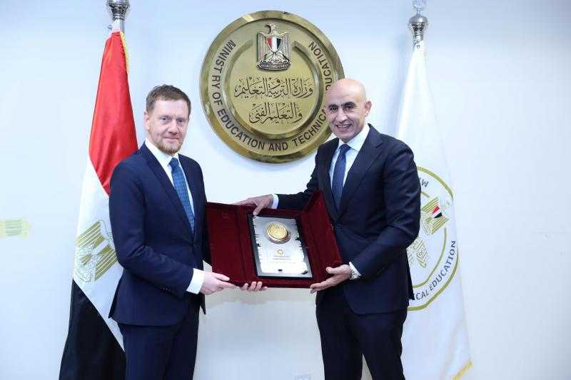 وزير التعليم يؤكد اهتمام مصر بالتعاون مع ولاية ساكسونيا الألمانية في دعم وتطوير مدارس التكنولوجيا التطبيقية