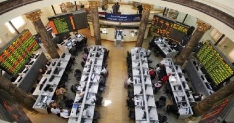 هبوط مؤشرات قطاعات البورصة بجلسة الأربعاء باستثناء صعود الخدمات التعليمية