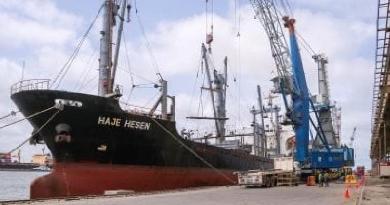 إغلاق ميناء الغردقة البحرى لسوء الأحوال الجوية وارتفاع الأمواج 4 أمتار