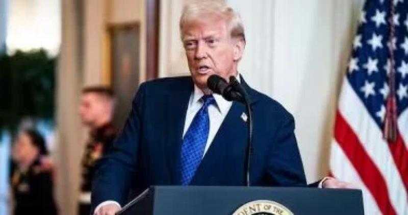 ترامب يوقف مؤقتا الرسوم الجمركية لمدة 90 يوما على دول لم تتخذ ردا انتقاميا