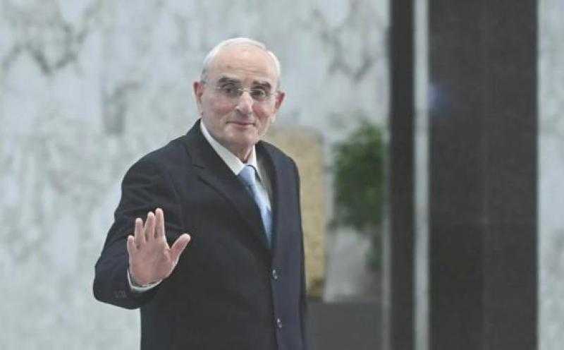 وزير الدفاع اللبنانى: سيكون هناك مراحل مهمة بين لبنان وسوريا