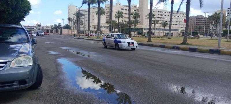 سقوط أمطار متوسطة في بورسعيد