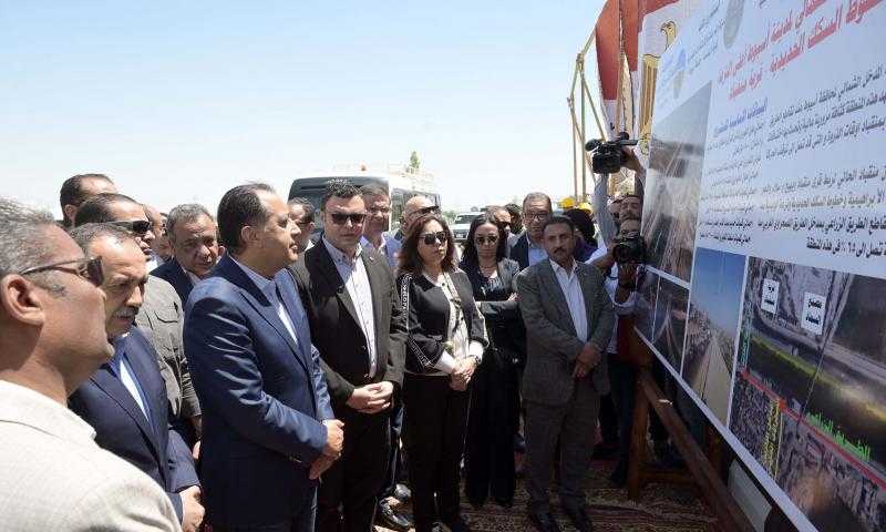 يهدف إلى تحقيق السيولة المرورية.. ”مدبولي” يفتتح كوبري ”منقباد” العلوي بالمدخل الشمالي لمدينة أسيوط