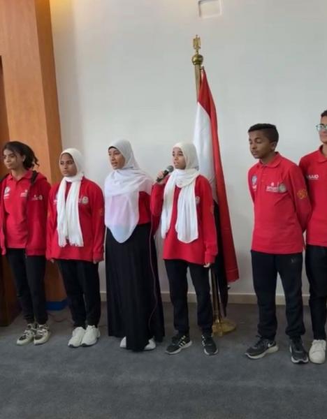 وزير الثقافة يوجّه بتبنّي الطالبة الموهوبة ”ملك عبد الله” بعد أدائها المميز أمام رئيس مجلس الوزراء في أسيوط اليوم